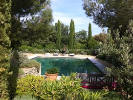  Villa for rent in Provence