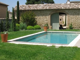  farmhouse with swimming pool