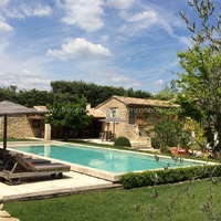 Luxury house near Goult and Gordes with heated pool, for 10 people