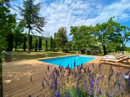  Luberon swimming pool house