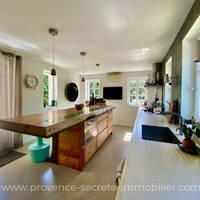 Holiday home in Provence with heated swimming pool and air conditioning, for 8 people