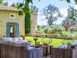  country house for rent in Luberon