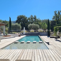 For sale superb stone house with swimming pool in the Luberon