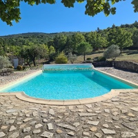 For sale Provencal farmhouse with pool Luberon and Haute-Provence