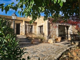  house Roussillon