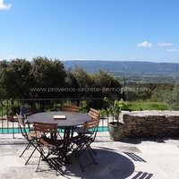 Gordes, nice property to rent with pool and dominating view
