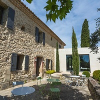 Luxury villa with swimming pool and tennis close to Mont Ventoux