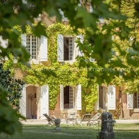 Luxury Property with 7 beautiful  bedrooms for rent in Provence 