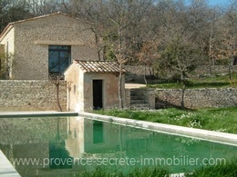  villa with Luberon view