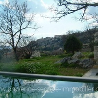 Gordes villa for sale, contemporary Luberon villa with view for sale