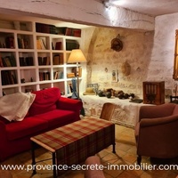 For sale, renovated farmhouse on the basis of an old chapel Luberon