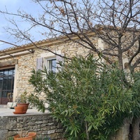 House for sale in Gordes, villa Luberon for sale cottage and pool
