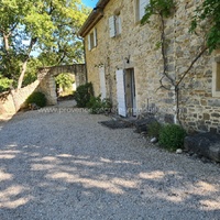 For sale Provencal farmhouse with pool Luberon and Haute-Provence